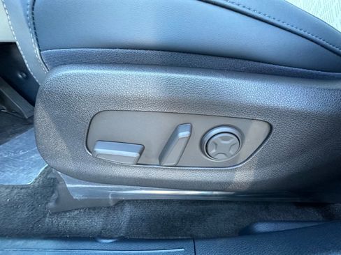 New 2026 Kia Carnival EX FWD image 39