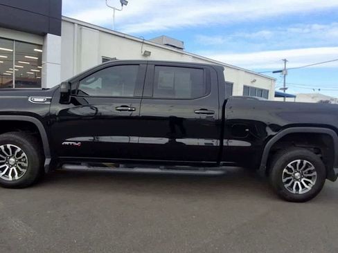 Used 2022 GMC Sierra 1500 AT4 image 5
