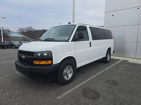 Used 2023 Chevrolet Express 3500 LS image 8