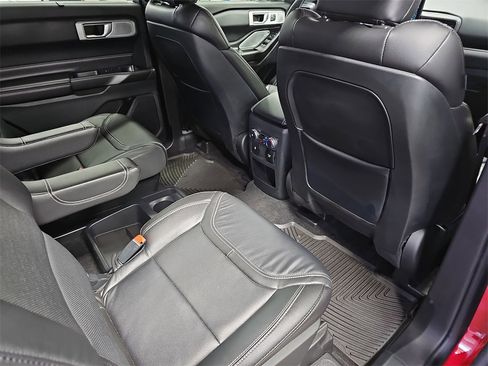 Used 2020 Ford Explorer ST w/ Premium Technology Package image 11