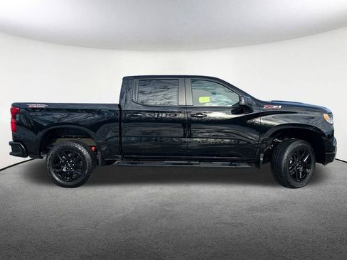 Used 2024 Chevrolet Silverado 1500 LT Trail Boss w/ Convenience Package II image 19