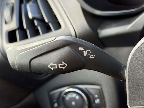 Used 2014 Ford C-MAX SE w/ Equipment Group 202A FWD image 20