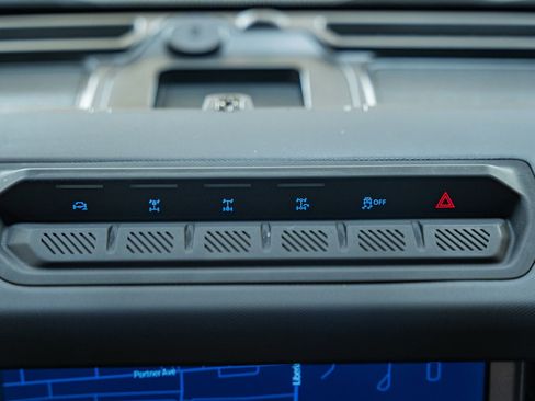 Certified 2025 Ford Bronco Badlands image 27