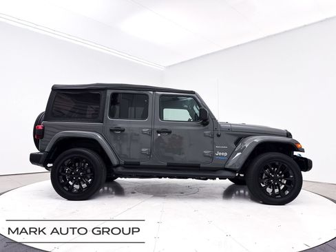 Used 2022 Jeep Wrangler Unlimited Sahara AWD/4WD image 1