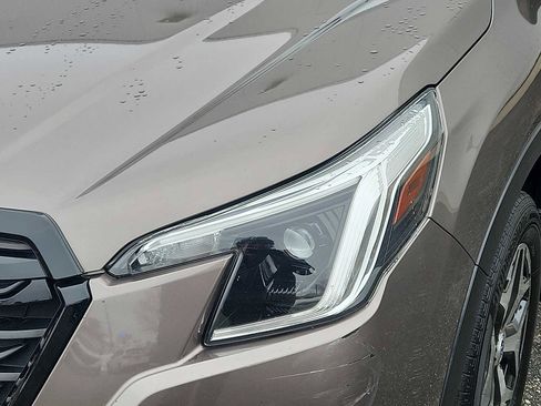 Used 2023 Subaru Forester Premium image 9