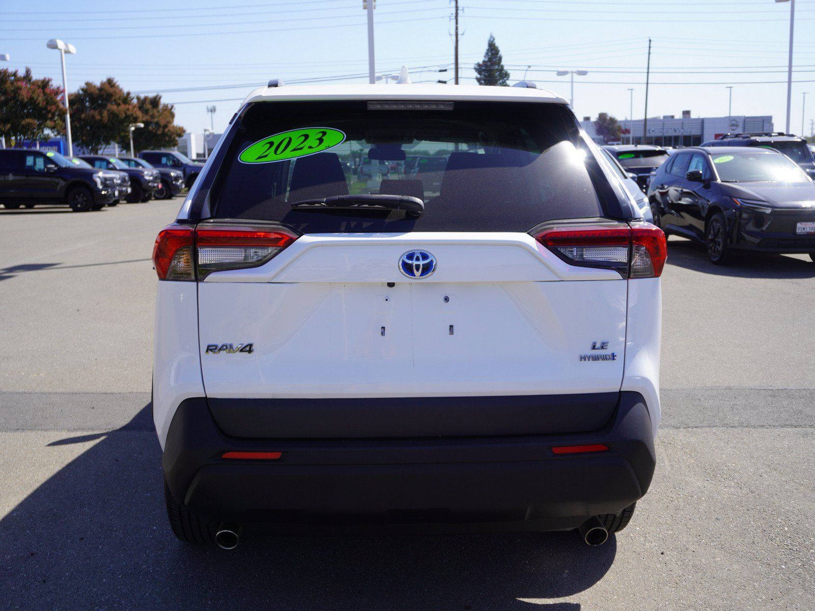 Used 2023 Toyota RAV4 LE AWD/4WD image 10