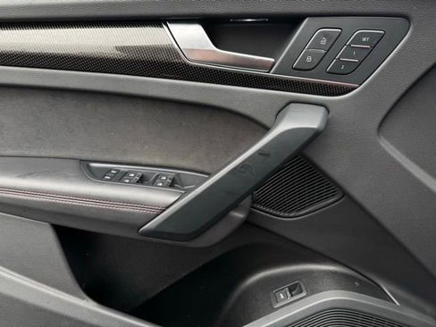 Used 2023 Audi SQ5 Premium Plus w/ Premium Plus Package image 11