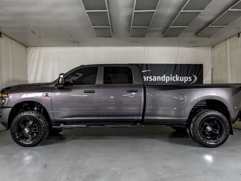 Used 2025 RAM 3500 Tradesman AWD/4WD image 12