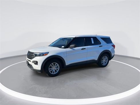 Certified 2021 Ford Explorer 2WD w/ Class III Trailer Tow Package image 3