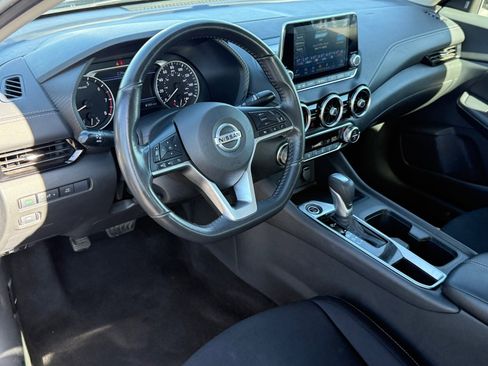 Used 2021 Nissan Sentra SV image 10