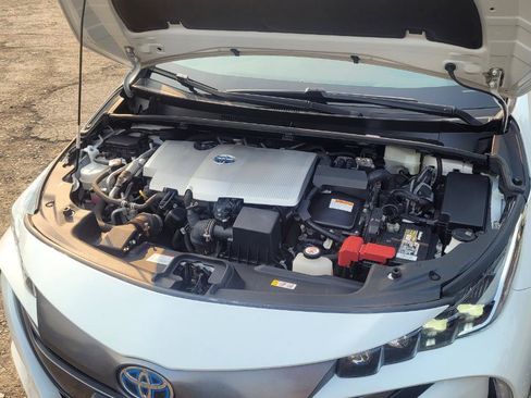Used 2022 Toyota Prius Prime XLE FWD image 34