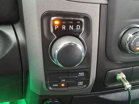 Used 2017 RAM 1500 Express w/ Black Ram 1500 Express Group AWD/4WD image 16