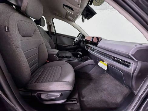 Used 2025 Kia K4 EX FWD image 30