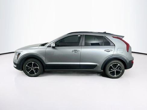 Used 2023 Kia Niro EX FWD image 4