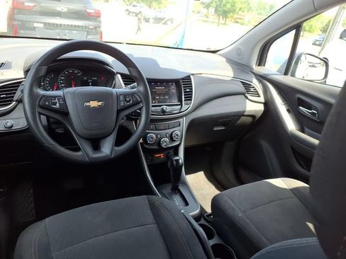 Used 2020 Chevrolet Trax LS w/ Tint and Cruise Package FWD image 7