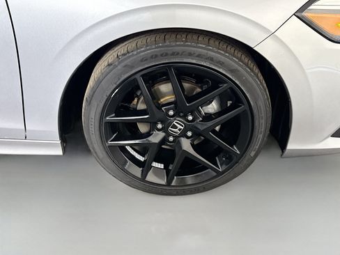 Used 2022 Honda Civic Sport image 32