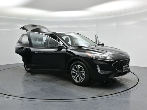 Certified 2020 Ford Escape SEL image 35