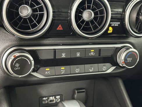 Used 2023 Nissan Sentra SV FWD image 19