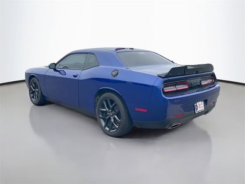 Used 2022 Dodge Challenger SXT w/ Blacktop Package image 5