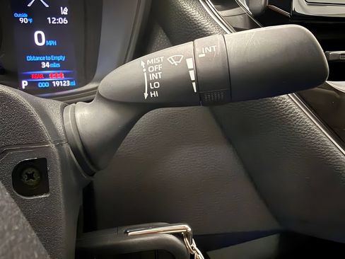 Used 2022 Toyota Corolla LE FWD image 20