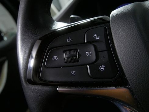 Used 2023 Buick Enclave Avenir w/ Avenir Technology Package AWD/4WD image 21