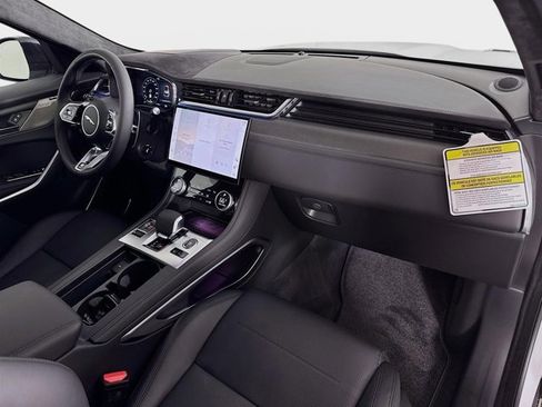 New 2026 Jaguar F-PACE SVR image 31