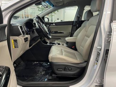 Used 2020 Kia Sportage EX FWD image 27