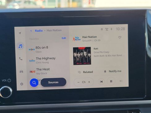 Used 2025 Toyota Camry LE image 29