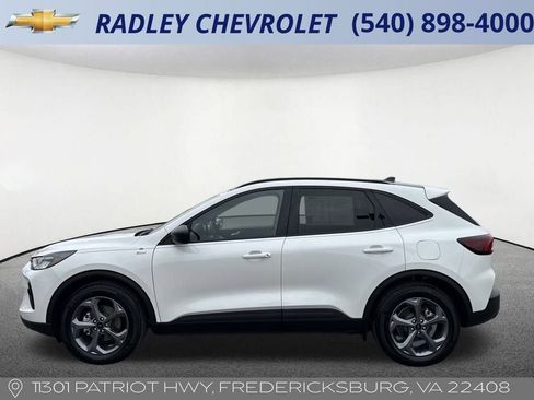 Used 2025 Ford Escape ST-Line w/ Equipment Group 301A FWD image 17