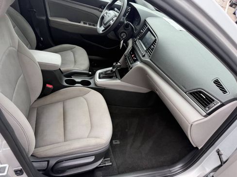 Used 2018 Hyundai Elantra SEL FWD image 14