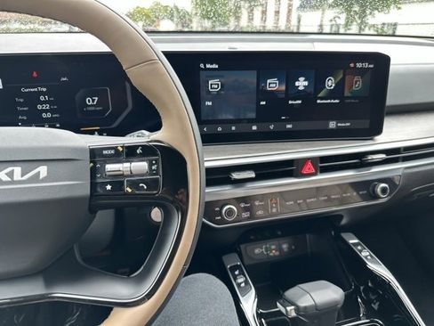 New 2026 Kia Sorento SX Prestige w/ Olive Brown Leather Package image 38