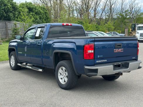 Used 2017 GMC Sierra 1500 SLE w/ SLE Value Package AWD/4WD image 5