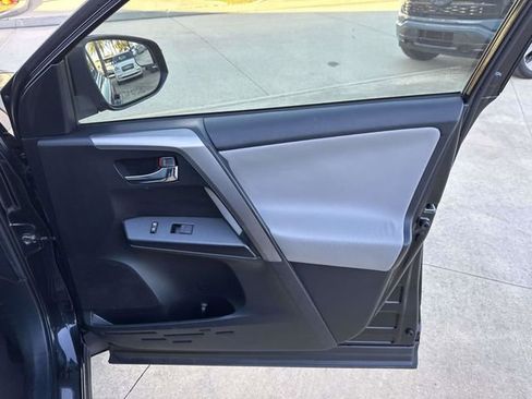Used 2017 Toyota RAV4 XLE image 14
