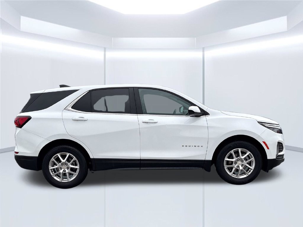 Used 2024 Chevrolet Equinox LT FWD image 8