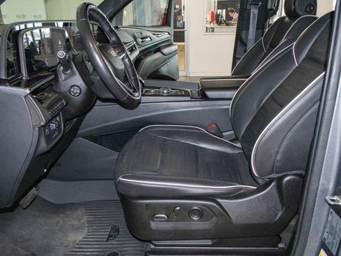 Used 2021 Cadillac Escalade Sport w/ Driver Assist Tech Package AWD/4WD image 8