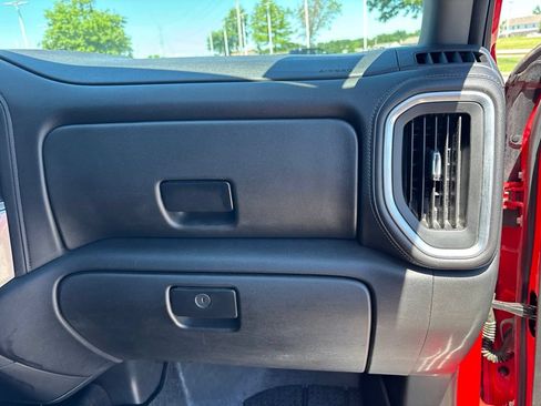 Used 2019 Chevrolet Silverado 1500 RST AWD/4WD image 52
