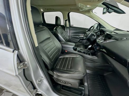 Used 2018 Ford Escape Titanium AWD/4WD image 30