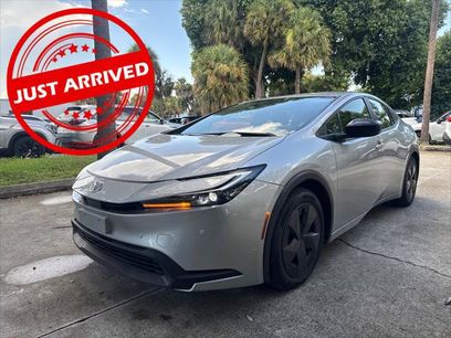 Used 2025 Toyota Prius LE