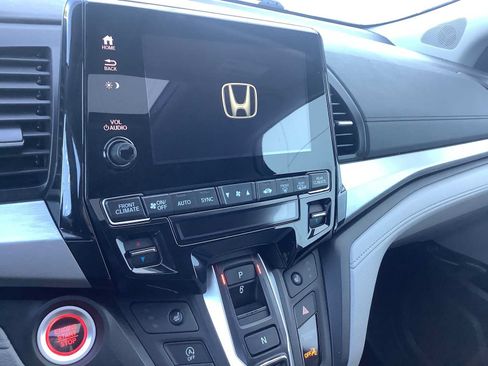 Used 2023 Honda Odyssey EX-L image 16