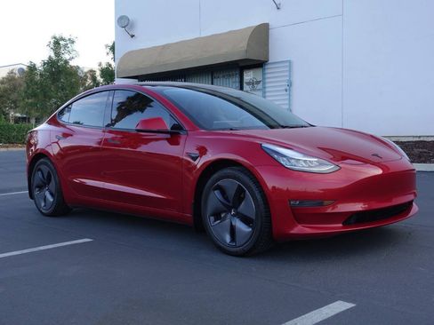 Used 2019 Tesla Model 3 Standard Range Plus RWD image 16