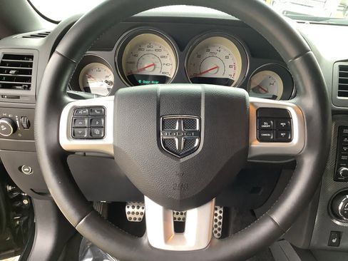 Used 2013 Dodge Challenger R/T Plus image 13