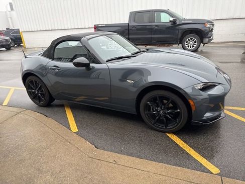 Used 2022 MAZDA MX-5 Miata Club image 4
