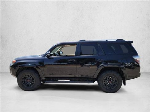 Used 2020 Toyota 4Runner SR5 Premium w/ Moonroof Package AWD/4WD image 8