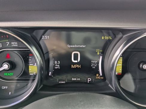 New 2023 Jeep Wrangler Unlimited w/ Sun & Screen Package AWD/4WD image 23