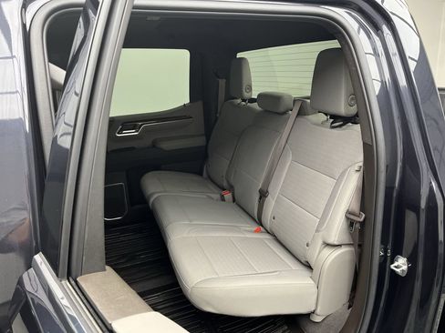 Certified 2023 GMC Sierra 1500 SLE image 12