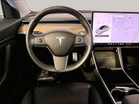 Used 2018 Tesla Model 3 Long Range AWD/4WD image 5