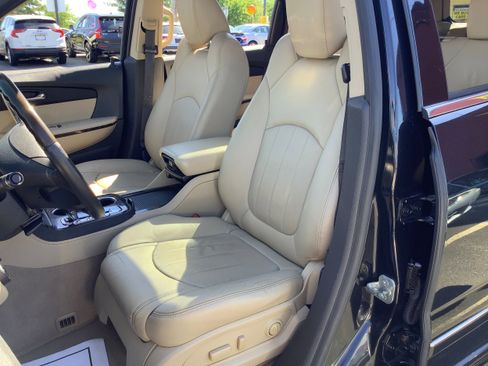 Used 2012 GMC Acadia Denali AWD/4WD image 10