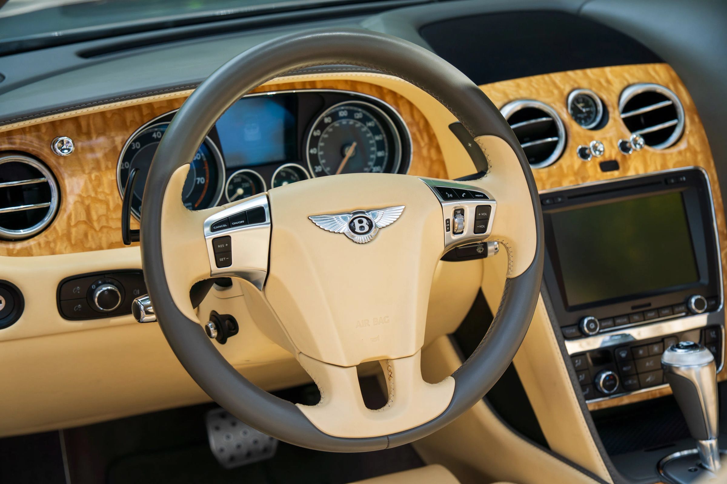 Used 2013 Bentley Continental GT AWD/4WD image 33