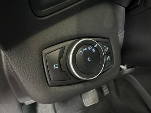 Used 2015 Ford C-MAX SEL w/ Equipment Group 302A FWD image 23