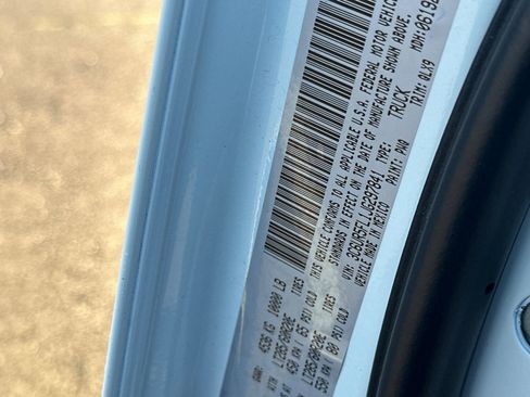 Used 2018 RAM 2500 Laramie w/ Sport Appearance Group image 26